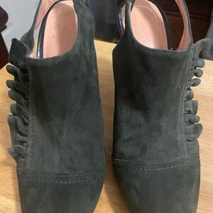 Source Unknown gray Suede Mules with Ruffle Detail